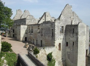 ruine chateau de chinon3