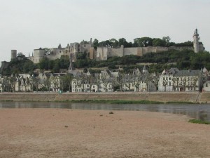 vue forteresse de chinon